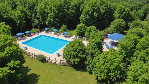 Guide des campings 3 étoiles avec piscine en Dordogne